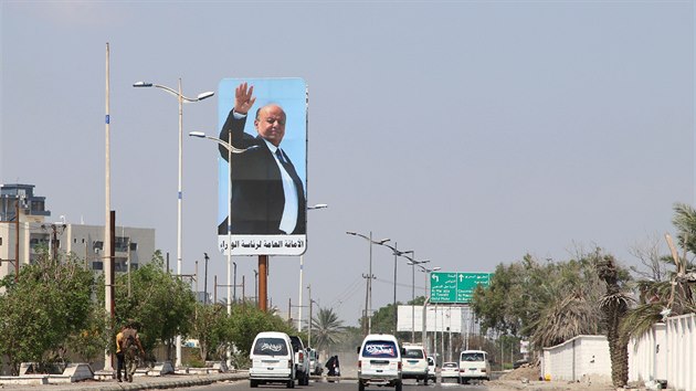 Billboard s jemenskm prezidentem Mansrem Hdm v Adenu (5. listopadu 2019)