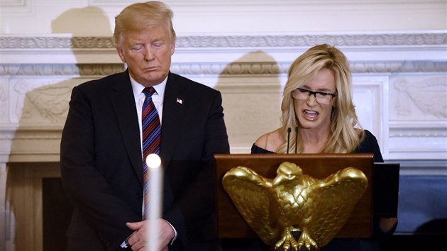 Televangelistka a osobn pastorka americkho prezidenta Donalda Trumpa (vlevo) Paula White. (27. srpna 2018)