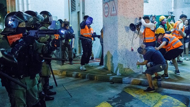 Demonstrace v Hongkongu pokrauj 24. tden. (8. listopadu 2019)