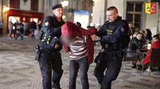 Policejní Krystal tým zadrel v Praze 1 drogového dealera
