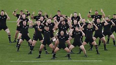 Válečný tanec Haka, novozélandští ragbisté si dodávají odvahu před soubojem o...
