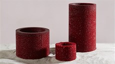 Válce Sáry Matysové jsou vytvo�ené z odpadního materiálu ze sklen�ných...