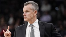 Billy Donovan, trenér Oklahoma City, ádá zahrání akce jménem parohy.