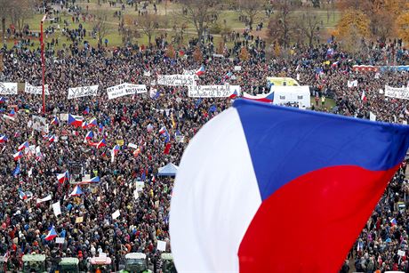 Demonstrace za demokracii, kterou na praské Letné poádala iniciativa Milion...