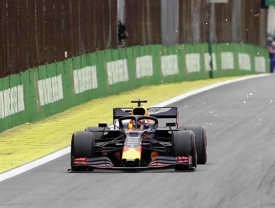 Max Verstappen z Red Bullu během kvalifikace na Velkou cenu Brazílie formule 1.