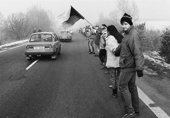 Atmosféra sametové revoluce vtáhla do dní tisícovky lidí. Krom generální...