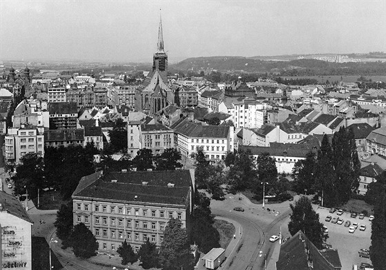 Pohled k plzeskmu nmst z vkov budovy centra Bohemia. Na historickm...