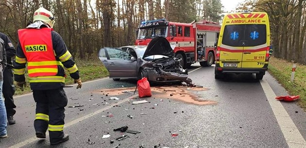U Doban na Plzesku se srazila tyi auta, na míst zasahovaly vechny sloky...