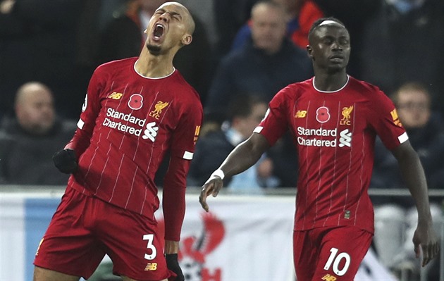 Liverpool porazil mistra a zvýšil náskok na čele, United uspěli doma