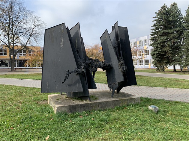 Milovaná i nenáviděná. V ulicích měst zůstávají umělecká díla z dob socialismu