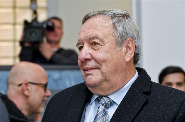 Bývalí estébáci dostali za šikanování podmínky, soudní anabáze trvala pět let