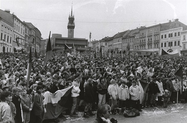 Do Znojma, které bylo vdy povaováno za levicové msto, pila sametová...