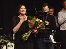 Marta Kubiová vnovala svj koncert ve vyprodané Lucern Václavu Havlovi. (16....