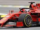 Sebastian Vettel z Ferrari bhem tréninku na Velkou cenu Brazílie