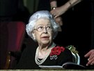 Britská královna Albta II. v Royal Albert Hall na slavnosti pipomínající...