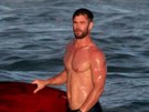 Chris Hemsworth (Byron Beach, 8. února 2019)