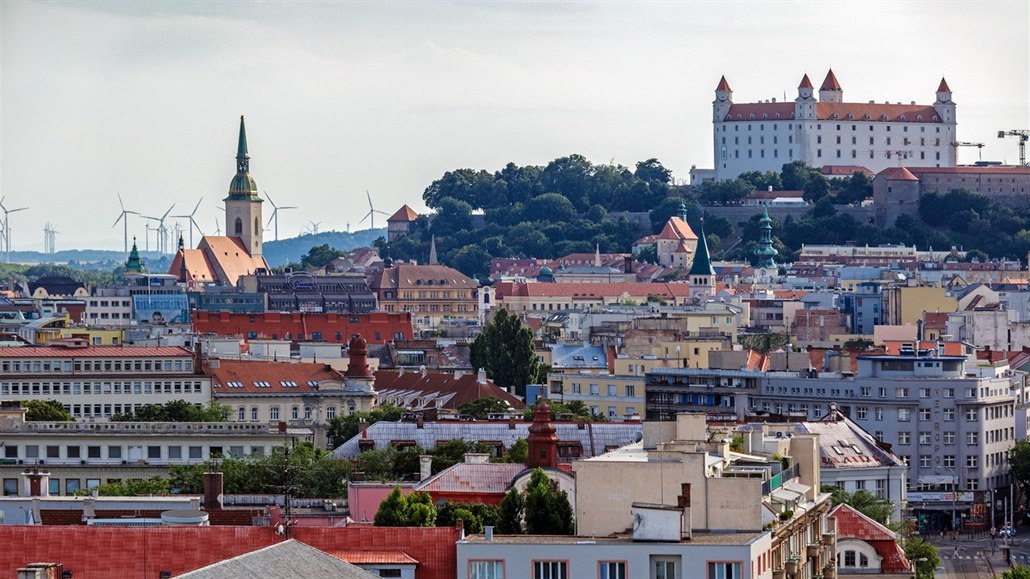 Nedostatek nových bytů a rostoucí ceny. Bratislava kopíruje vývoj Prahy