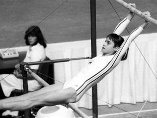 Rumunská gymnastka Nadia Comaneciová na olympijských hrách v kanadském...
