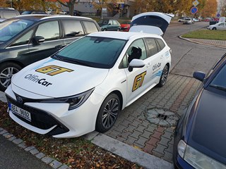 Poničené vozidlo Taxi GT.