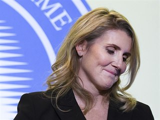 Hayley Wickenheiserová při uvádění do hokejové Síně slávy.