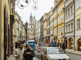 Mosteck ulice na Mal Stran v Praze (11/2019)