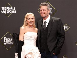 Gwen Stefani a Blake Shelton na Peoples Choice Awards (Santa Monica, 10....