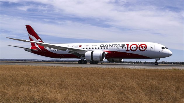 Boeing 787-9 Dreamliner při přistání v Sydney po nejdelším přímém letu v historii. (15. listopadu 2019)