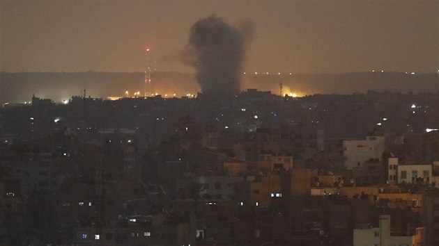 Izraelsk odvetn tok na psmo Gazy. (14. listopadu 2019)