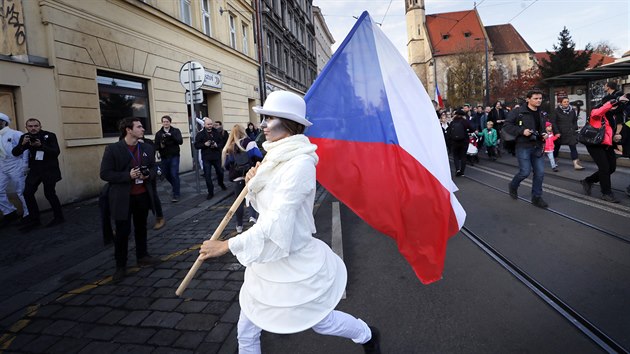 Po vzpomnkov akci na praskm Albertov vyrazil nkolikatiscov prvod na...