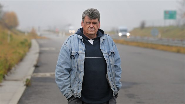 Pavel Bratránek, spolumajitel motocentra, který léta „válčí“ se státem o sjezd z dálnice ke své firmě.