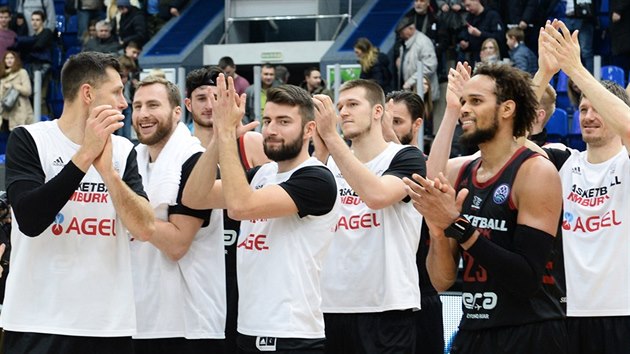 Nymburt basketbalist slav vhru v Ninm Novgorodu.