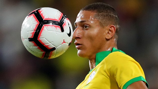 Brazilsk fotbalista Richarlison krot m.