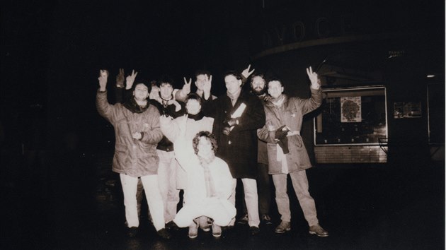 V Hradci Králové se daly události do pohybu úterkem 21. listopadu 1989.