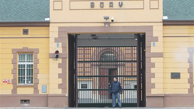 Tomáš Řepka stráví v Borské věznici v Plzni ještě několik týdnů. O podmíněné propuštění si bude moci znovu zažádat 15. prosince. (11. 11. 2019)