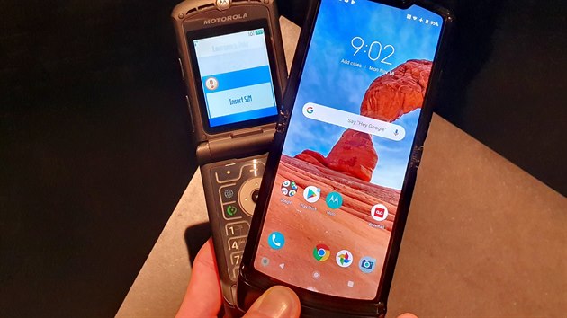 Nová a stará Motorola Razr