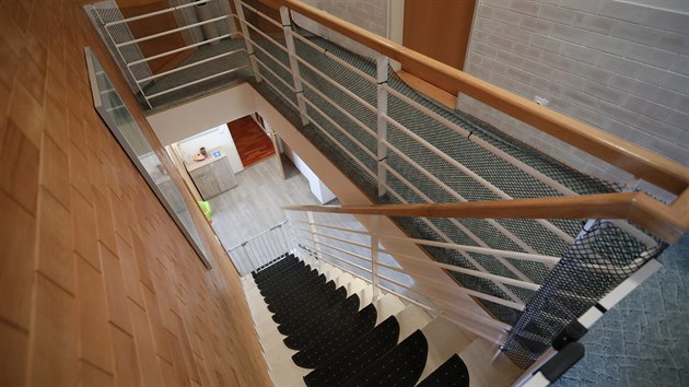 Mojm�rovo n�m�st�, Brno - Kr�lovo Pole. Nemovitost o rozloze 195 m² se nach�z� v cihlov�m dom� z roku 2000 v p�t�m a �est�m podla�� s v�tahem.  