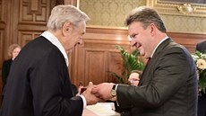 George Soros dostal od vídeského starosty Michaela Ludwiga  Zlatý odznak za...