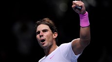 Španělský tenista Rafael Nadal se raduje z vítězství nad Rusem Daniilem...