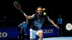 ek Stefanos Tsitsipas bhem zápasu proti výcaru Rogeru Federerovi na Turnaji...