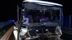 Nehoda autobusu s náklaákem u Nové Vsi na Mlnicku. (14.11.2019)