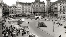 Pohled na horní polovinu brněnského náměstí Svobody v roce 1988.