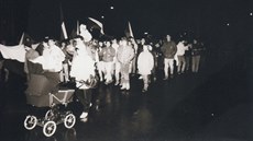 V Hradci Králové se daly události do pohybu úterkem 21. listopadu 1989.