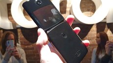 Motorola zrušila domácí čínskou premiéru nové generace modelu Razr. (ilustrační snímek)