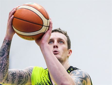 Jedním z favorit nové basketbalové výzvy by mohl být Ladislav Pecka. 