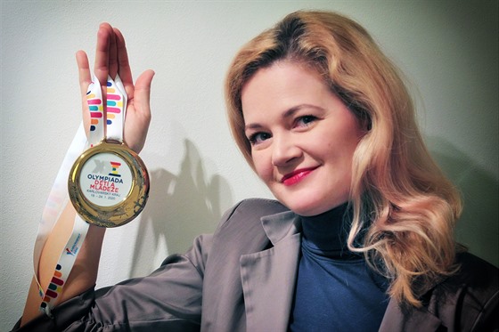 Autorkou medaile pro Hry IX. zimní olympiády dětí a mládeže 2020 konané v...
