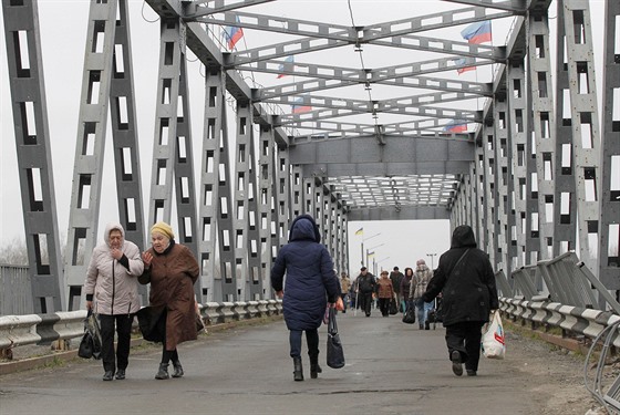 Za úasti ukrajinského prezidenta Volodymyra Zelenského byl oteven nový most...