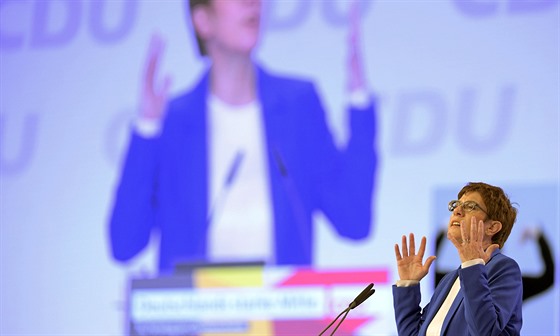 Pedsedkyn nmeckých kesanských demokrat (CDU) Annegret...