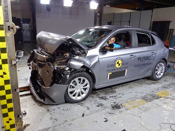 Opel Corsa v crashtestu Euro NCAP