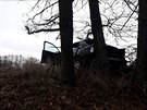 U Opatovce na Svitavsku vyltlo auto ze silnice a narazilo do stromu. Jednoho...