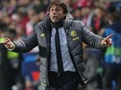 Trenér Antonio Conte z Interu Milán bhem utkání Ligy mistr na Slavii.